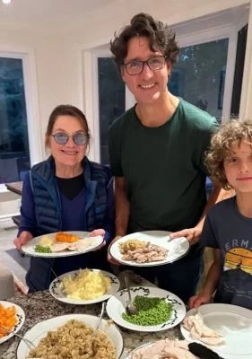 Ex de Justin Trudeau divulga foto em clima familiar após flagra do político com Katy Perry - Imagem do artigo