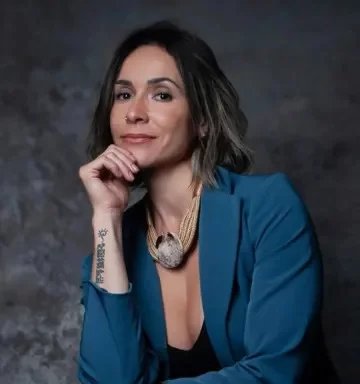 Familiares relatam que brasileira vítima de tráfico humano está presa há sete meses no Camboja - Imagem do artigo