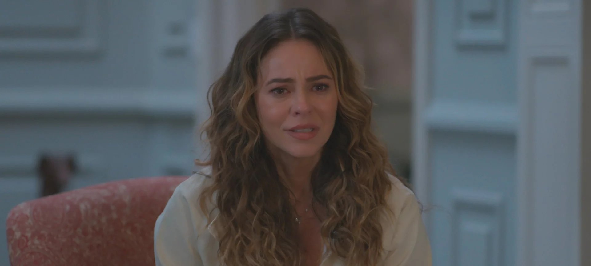 Paolla Oliveira rebate críticas e expõe ator que questionou sua atuação no remake de “Vale Tudo” - Imagem do artigo