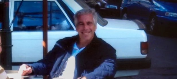 Príncipe William planeja afastar tio Andrew de cerimônias reais após renúncia de títulos - Imagem do artigo