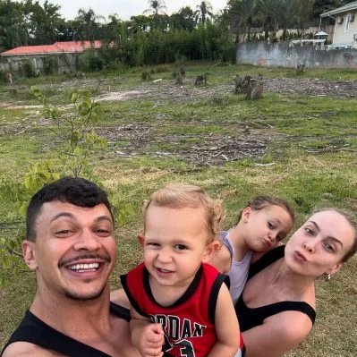 Tata Estaniecki faz primeiro pronunciamento após término com Júlio Cocielo e pede respeito dos fãs - Imagem do artigo