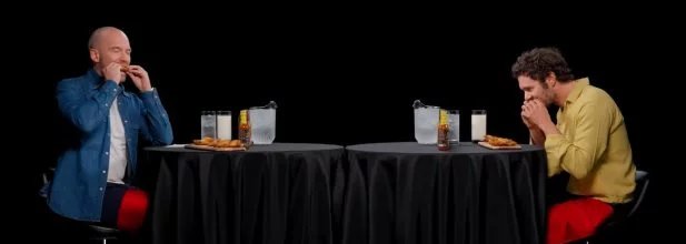 Adam Brody aponta trama de “The O.C.” de que menos gostou em participação no “Hot Ones” - Imagem do artigo