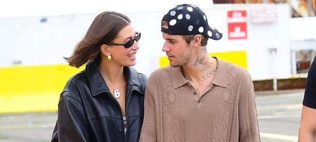 Hailey Bieber afirma que quer ter mais filhos e descreve rotina com o primogênito Jack Blues - Imagem do artigo