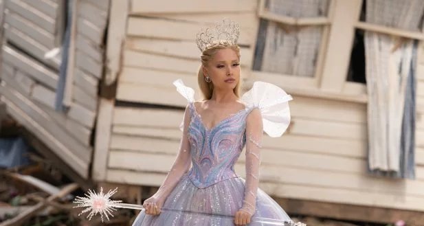 Ariana Grande revela que quase abandonou a carreira musical após “Positions” e que “Wicked” reacendeu sua criatividade - Imagem do artigo