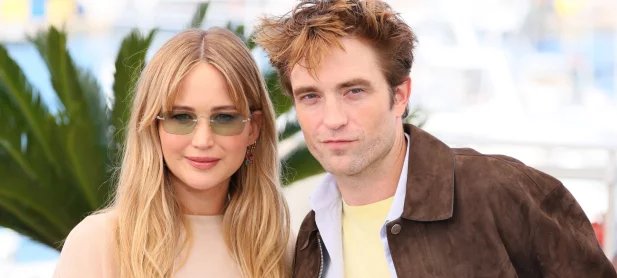 Jennifer Lawrence planeja cirurgia de aumento dos seios para novembro após segundo filho - Imagem do artigo