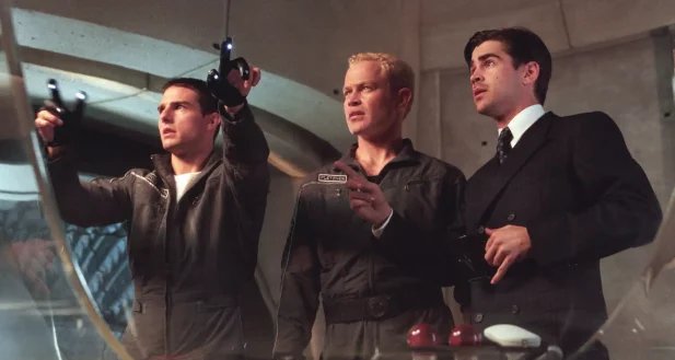 Colin Farrell conta que ressaca em “Minority Report” obrigou equipe a refilmar cena 46 vezes com Tom Cruise - Imagem do artigo