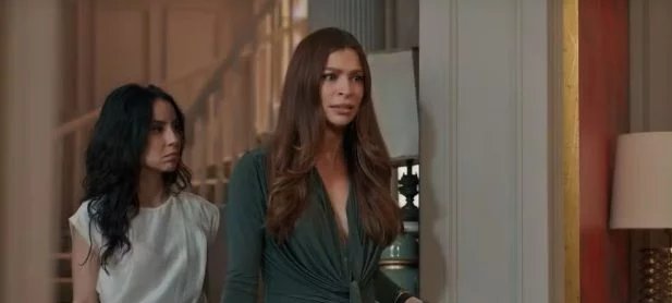 Três Graças: Josefa encurrala Arminda e sugere traição com Ferette diante de Zenilda - Imagem do artigo