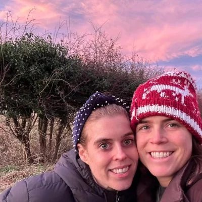 Princesas Beatrice e Eugenie mantêm títulos e tratamento de Alteza Real apesar da queda de Andrew - Imagem do artigo