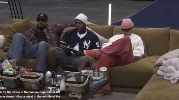 Justin Bieber vê pegadinha da “Menina Fantasma” do SBT em live e repercute nas redes - Imagem do artigo