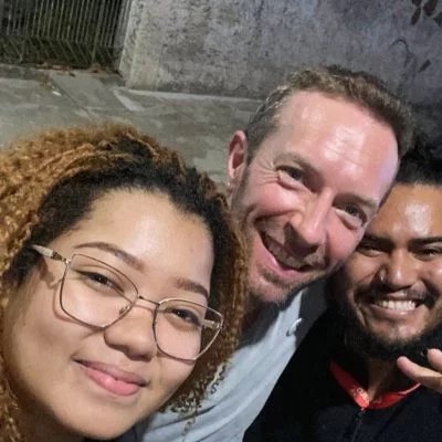 Gaby Amarantos evita confirmar suposto romance com Chris Martin após aparições do cantor em Belém - Imagem do artigo