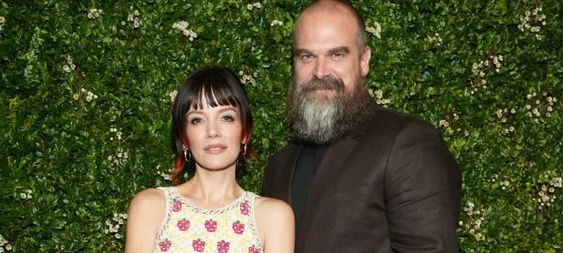 David Harbour concede primeira entrevista após polêmica com Lily Allen e fala sobre arrependimentos - Imagem do artigo